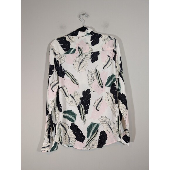 NWT Guess Women Button Up Tropical Leaves Blouse Sz M Slim Fit Colorful Beach - Picture 2 of 9